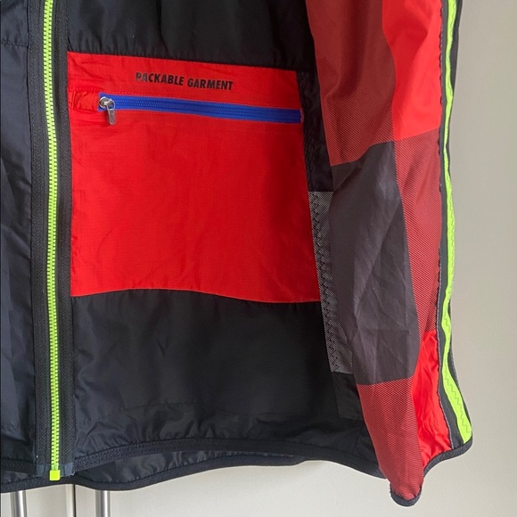 Nike Running Run Wild Pack Windrunner Jacket - Picture 9 of 16
